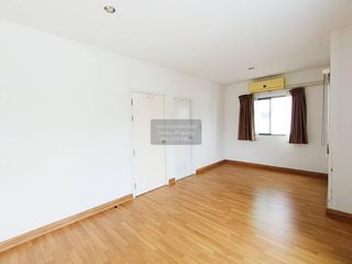 For sale 3 bedrooms townhouse in Bang Sao Thong, Samut Prakan