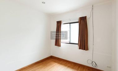 Casa adosada en venta de 3 habitaciones en Bang Sao Thong, Samut Prakan