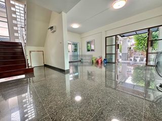 Casa en venta de 3 habitaciones en Bang Khen, Bangkok