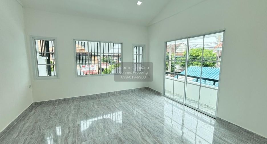 Reihenhaus zum Kauf mit 3 Zimmer in Lat Krabang, Bangkok