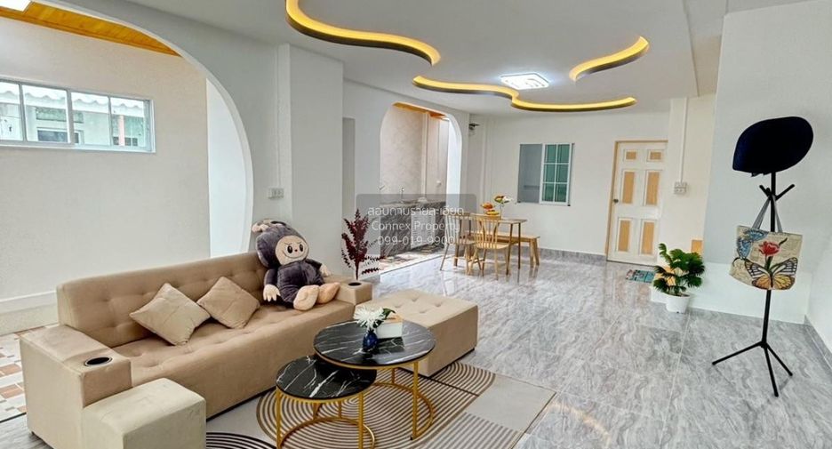 Reihenhaus zum Kauf mit 3 Zimmer in Lat Krabang, Bangkok