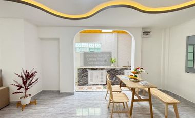 Reihenhaus zum Kauf mit 3 Zimmer in Lat Krabang, Bangkok