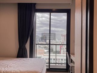 For rent 1 bed condo in Phaya Thai, Bangkok