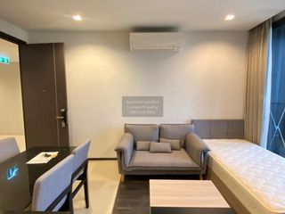 For rent 2 bedrooms condo in Huai Khwang, Bangkok