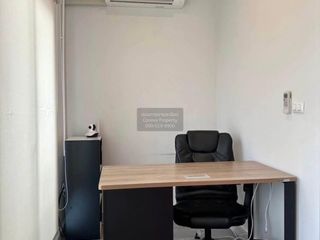 For rent 4 bedrooms townhouse in Khlong Sam Wa, Bangkok