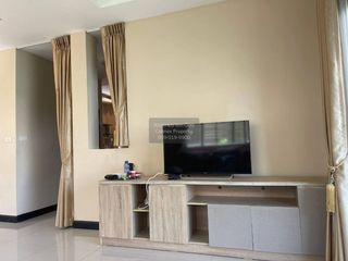 For rent 3 bedrooms house in Khlong Sam Wa, Bangkok