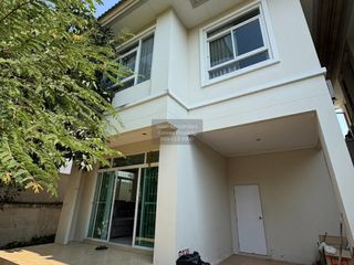 For rent 3 bedrooms house in Saphan Sung, Bangkok