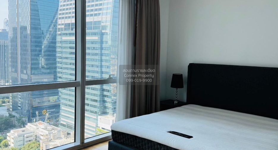 For rent 3 bedrooms condo in Pathum Wan, Bangkok
