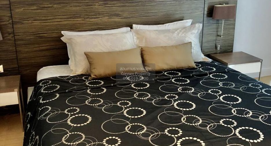 For rent 2 bedrooms condo in Pathum Wan, Bangkok