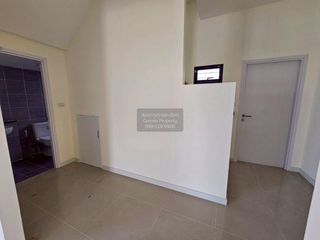 For rent 1 bed retail Space in Mueang Pathum Thani, Pathum Thani