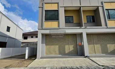 Local comercial en alquiler de 1 habitaciones en Mueang Pathum Thani, Pathum Thani