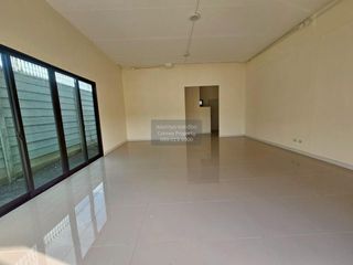 For rent 1 bed retail Space in Mueang Pathum Thani, Pathum Thani