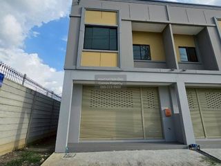 For rent 1 bed retail Space in Mueang Pathum Thani, Pathum Thani