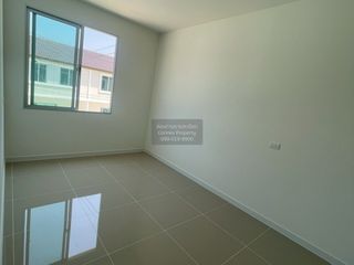 For rent 3 bedrooms townhouse in Mueang Samut Sakhon, Samut Sakhon