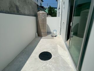For rent 3 bedrooms townhouse in Mueang Samut Sakhon, Samut Sakhon