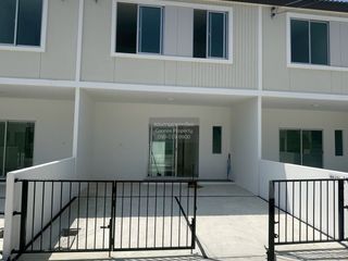 For rent 3 bedrooms townhouse in Mueang Samut Sakhon, Samut Sakhon