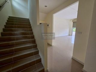 For rent 1 bed retail Space in Mueang Pathum Thani, Pathum Thani