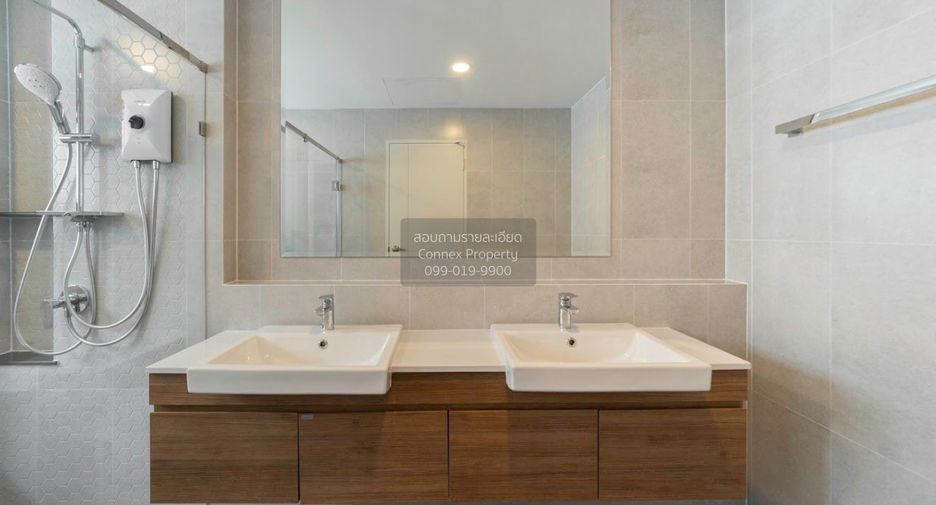Casa en alquiler de 4 habitaciones en Bang Phli, Samut Prakan