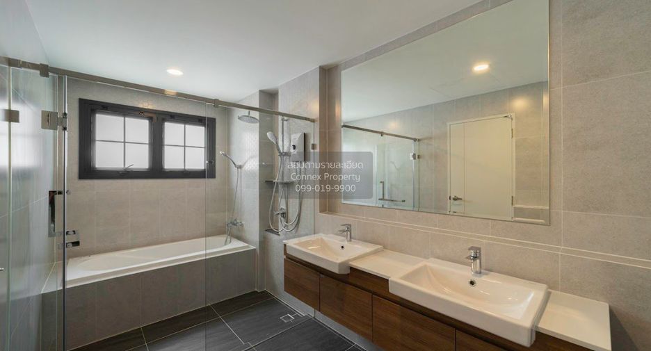 Casa en alquiler de 4 habitaciones en Bang Phli, Samut Prakan