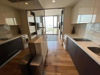 For rent 1 bed condo in Yan Nawa, Bangkok