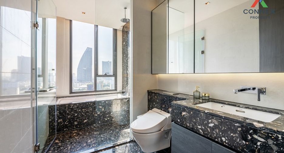 For rent 2 ベッドルーム condo in Khlong Toei, Bangkok