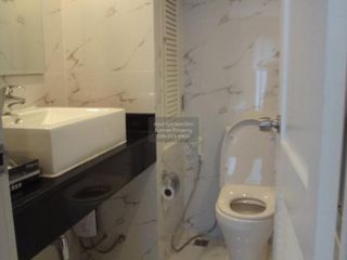 For rent 2 bedrooms condo in Bang Rak, Bangkok
