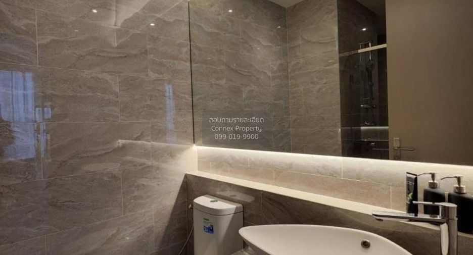 For rent 2 bedrooms condo in Huai Khwang, Bangkok