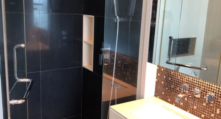 Condo en alquiler de 1 habitaciones en Khlong Toei, Bangkok