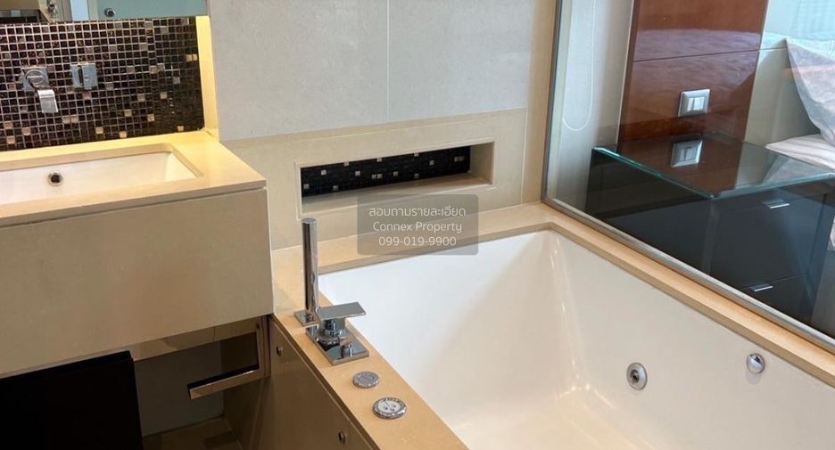 Condo en alquiler de 1 habitaciones en Khlong Toei, Bangkok