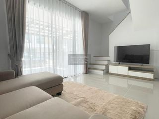 For rent 3 bedrooms townhouse in Bang Phli, Samut Prakan