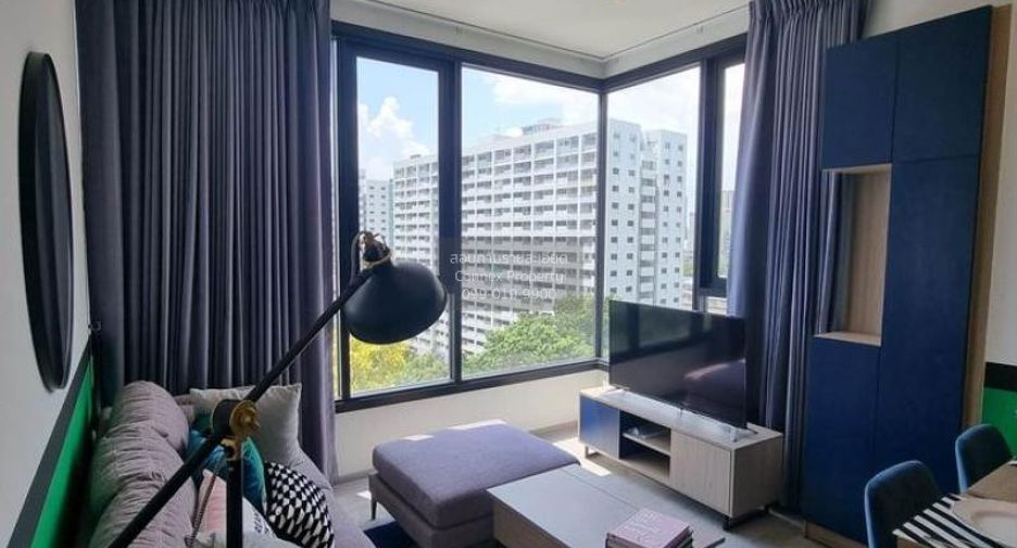 For rent 2 bedrooms condo in Watthana, Bangkok
