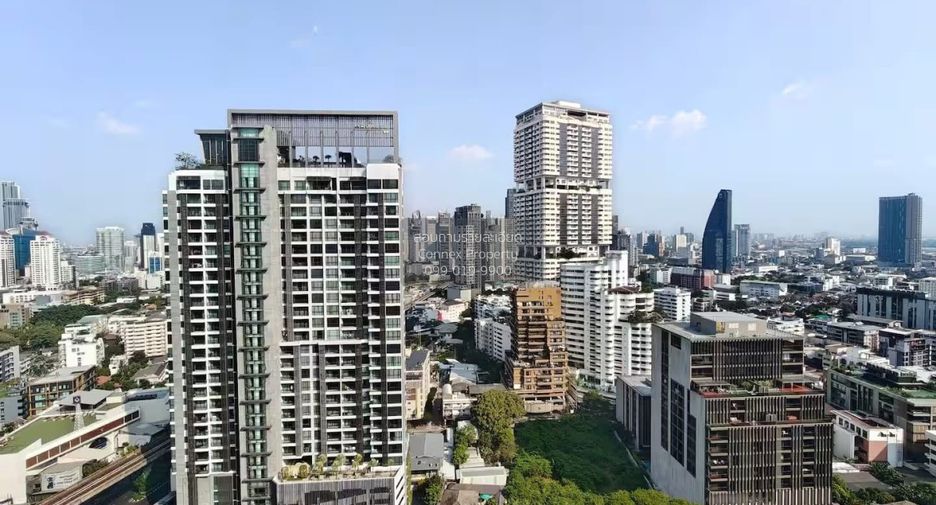 Condo en alquiler de 2 habitaciones en Khlong Toei, Bangkok