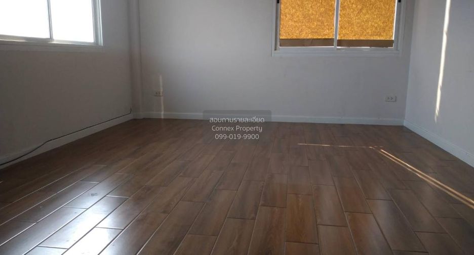 Casa adosada en venta de 2 habitaciones en Bueng Kum, Bangkok