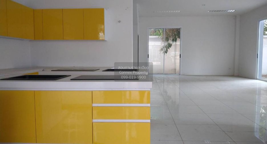 Casa adosada en venta de 2 habitaciones en Bueng Kum, Bangkok