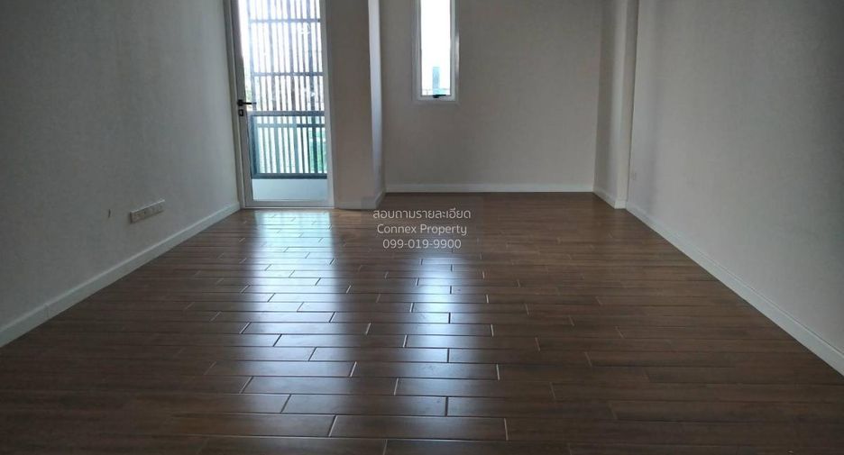 Casa adosada en venta de 2 habitaciones en Bueng Kum, Bangkok