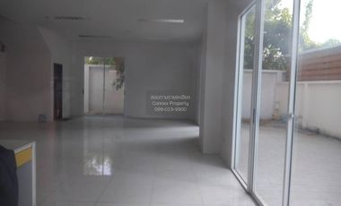 Casa adosada en venta de 2 habitaciones en Bueng Kum, Bangkok