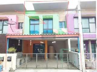 For sale 3 bedrooms townhouse in Lam Luk Ka, Pathum Thani