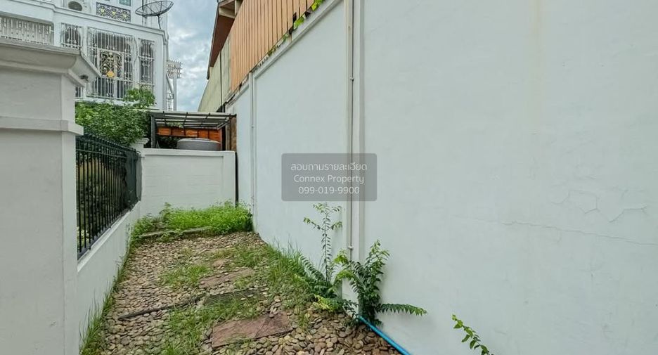 Продажа 3 спальни таунхаус в Бангкок Яи, Бангкок