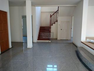 For sale 4 bedrooms house in Mueang Nakhon Pathom, Nakhon Pathom