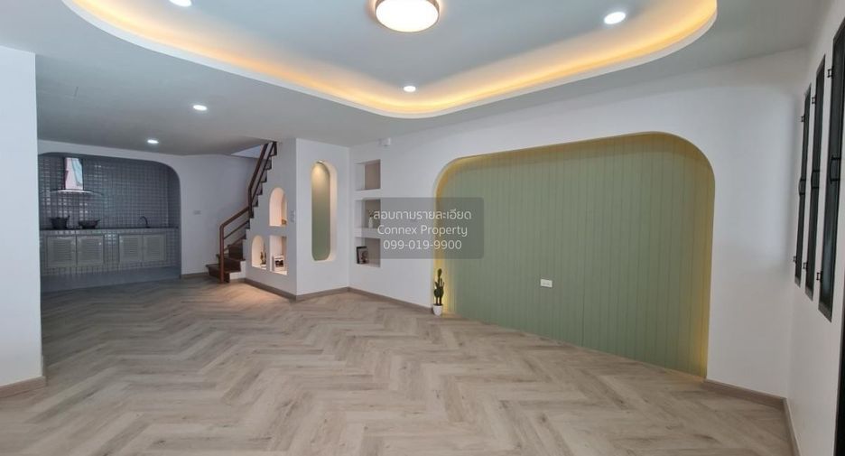For sale 3 bedrooms townhouse in Sai Mai, Bangkok