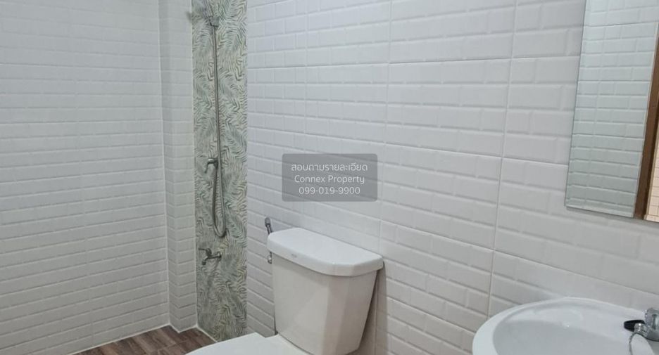 For sale 3 bedrooms townhouse in Sai Mai, Bangkok