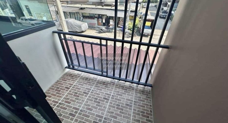 Reihenhaus zum Kauf mit 2 Zimmer in Nong Chok, Bangkok