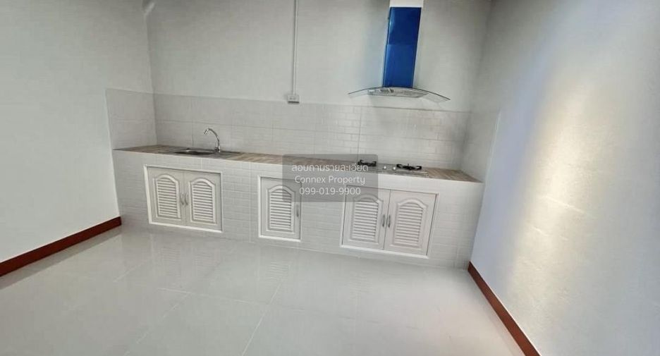 Reihenhaus zum Kauf mit 2 Zimmer in Nong Chok, Bangkok