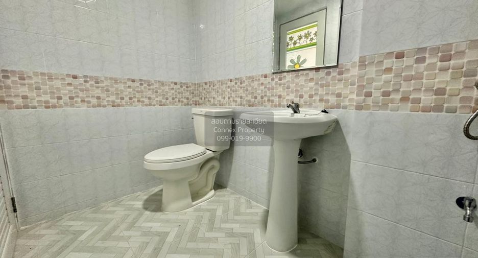 For sale 2 bedrooms townhouse in Sai Mai, Bangkok