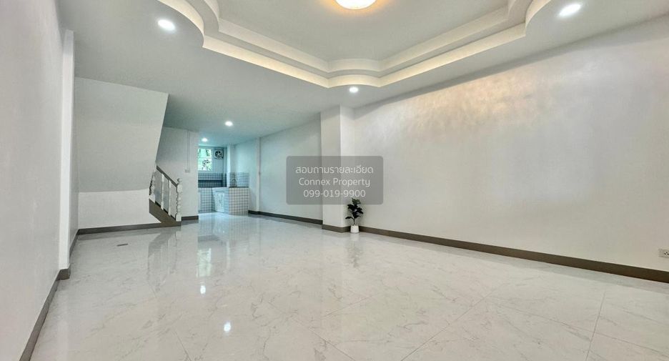 For sale 2 bedrooms townhouse in Sai Mai, Bangkok