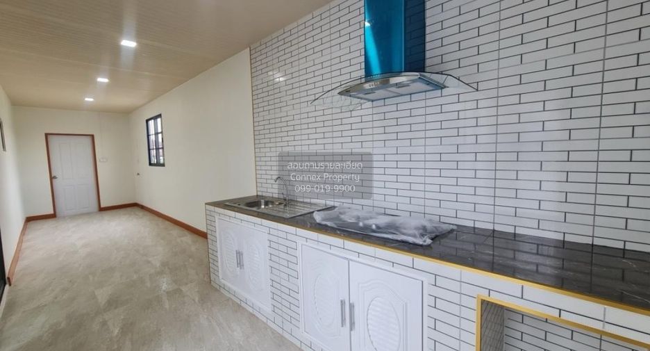 Casa adosada en venta de 4 habitaciones en Khlong Sam Wa, Bangkok