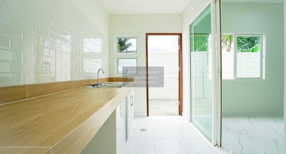 For sale 4 ベッドルーム townhouse in Chom Thong, Bangkok