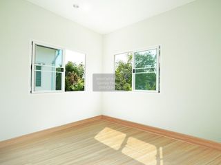 For sale 4 ベッドルーム townhouse in Chom Thong, Bangkok