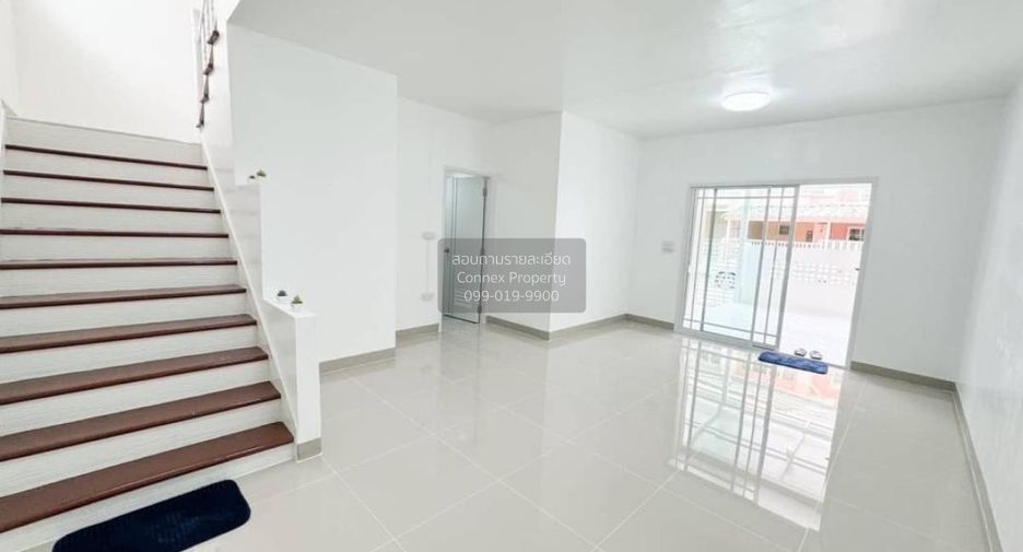 Casa adosada en venta de 3 habitaciones en Bang Yai, Nonthaburi