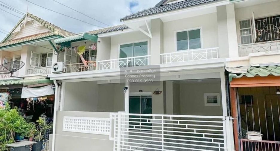 Casa adosada en venta de 3 habitaciones en Bang Yai, Nonthaburi